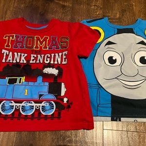 Thomas the tank engine size 5 T-shirt’s red and blue